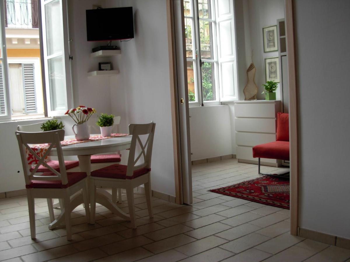 Monti'S Holiday Apartment Rome Exterior photo
